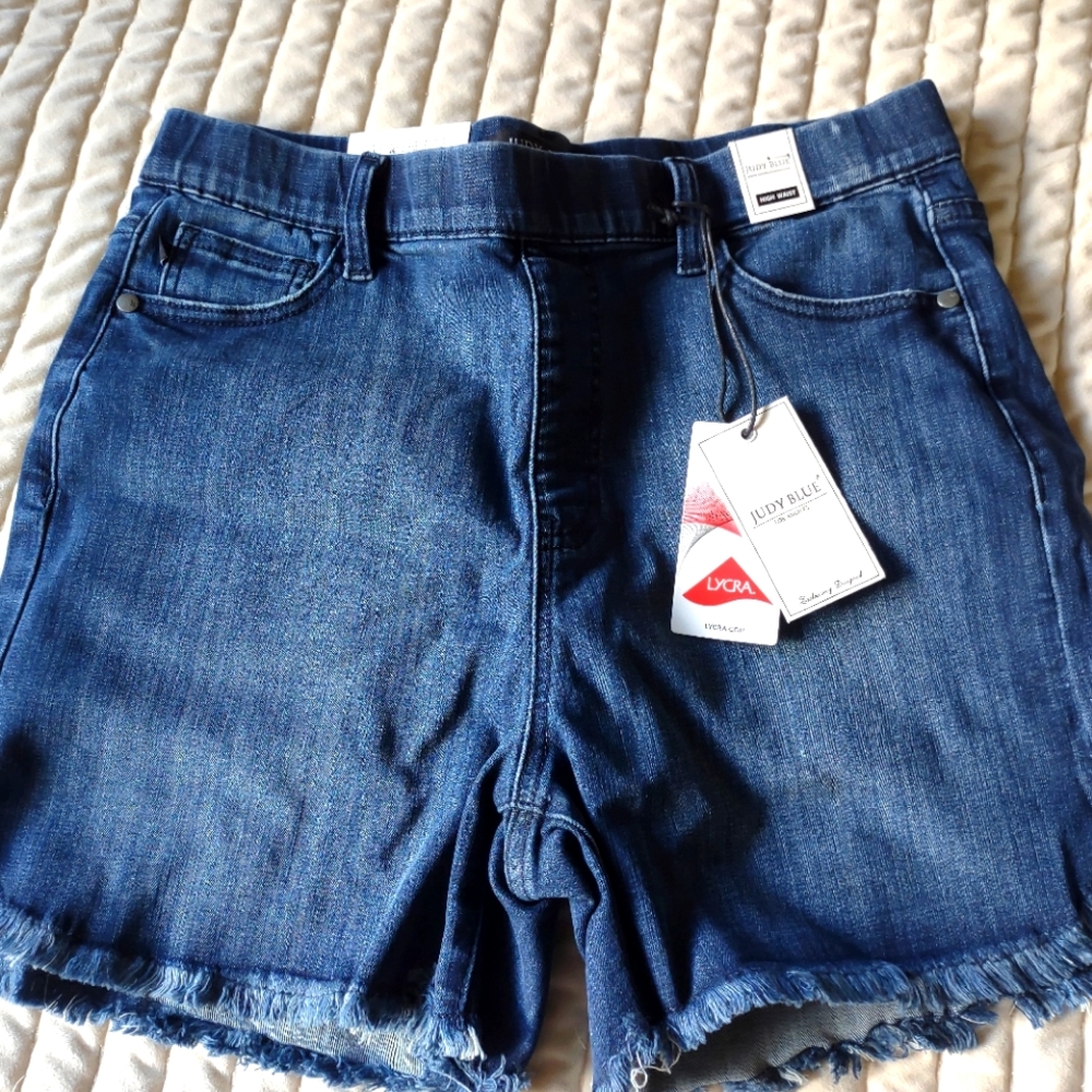 Judy Blue denim shorts